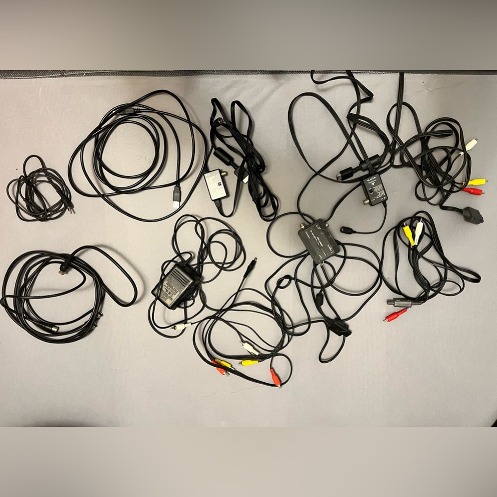 (Nintendo, Sony, sega) game cords wire  bundle